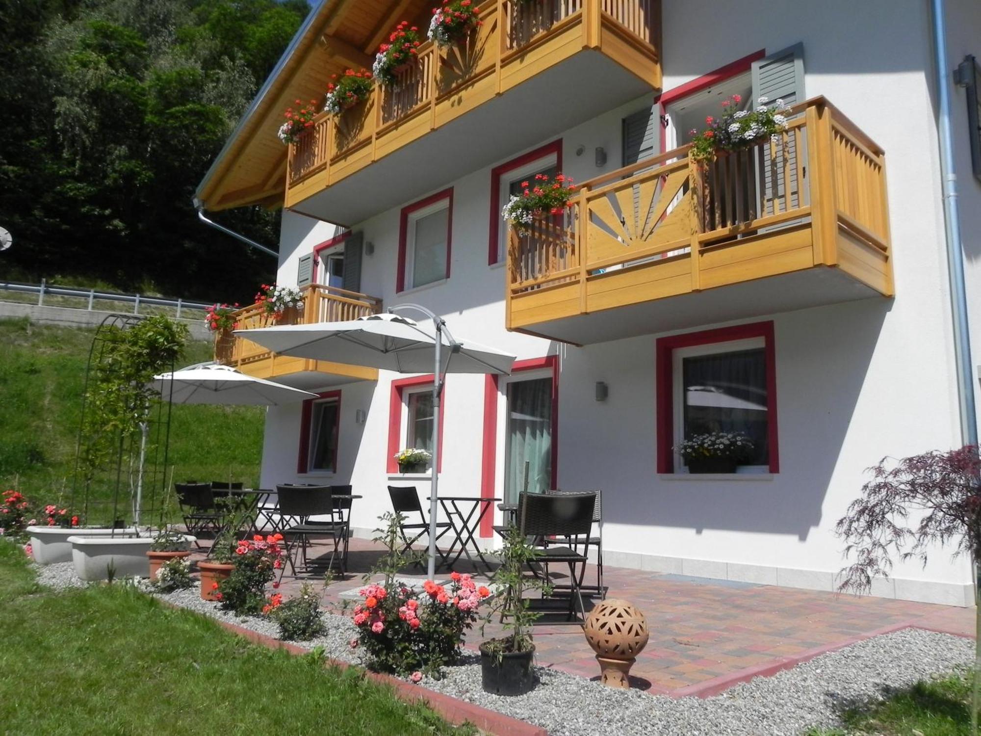 Sole Levante Male Exterior photo